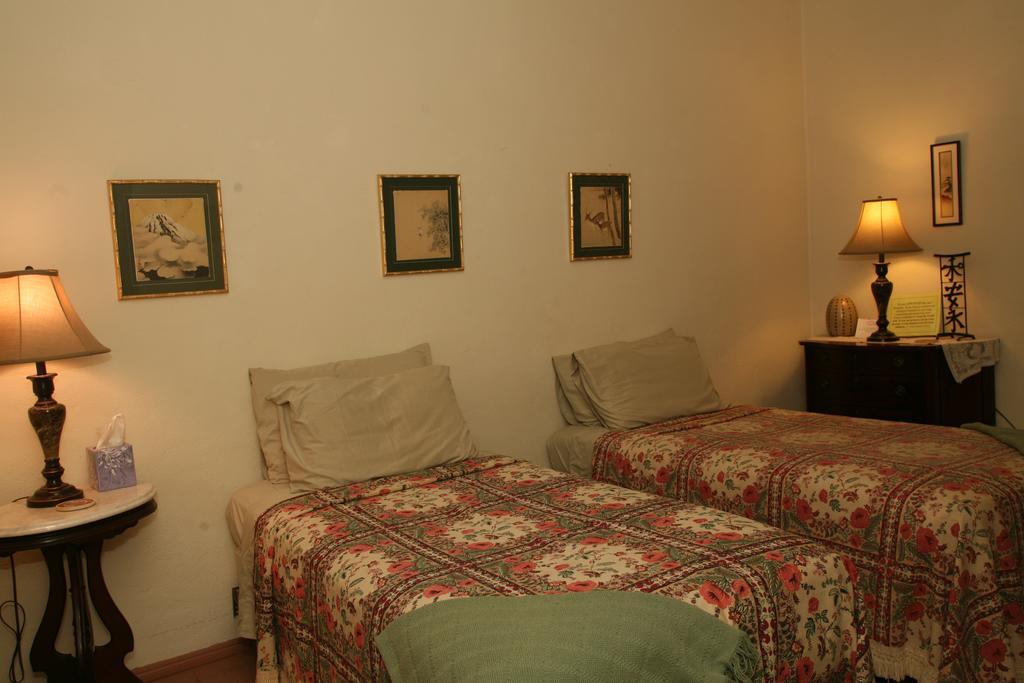 Spirit Tree Inn B&B Patagonia Екстер'єр фото