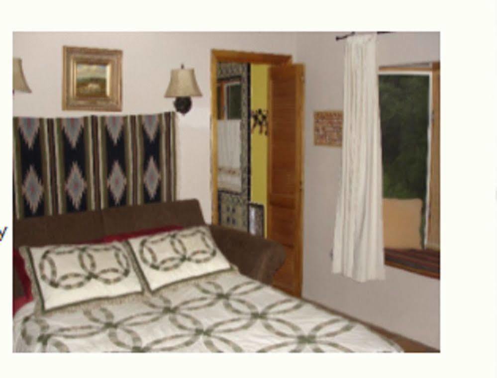 Spirit Tree Inn B&B Patagonia Екстер'єр фото