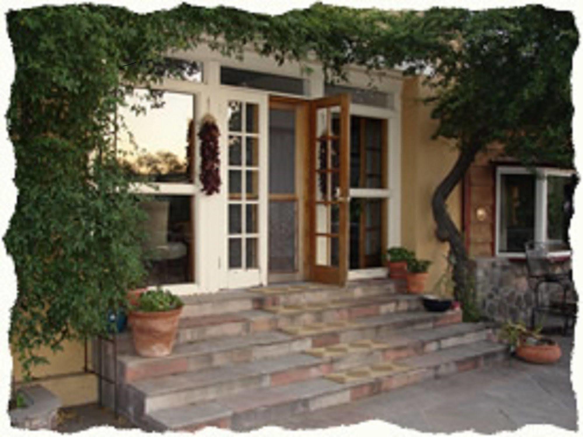 Spirit Tree Inn B&B Patagonia Екстер'єр фото