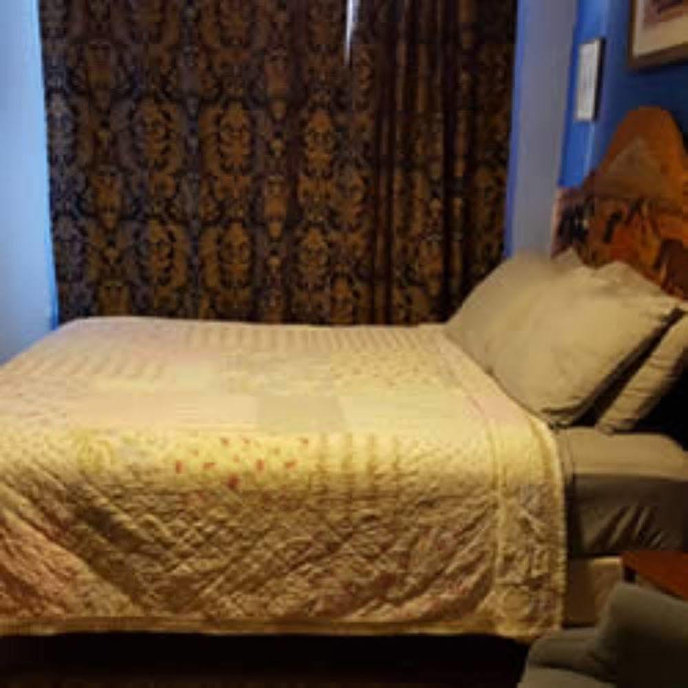 Spirit Tree Inn B&B Patagonia Екстер'єр фото